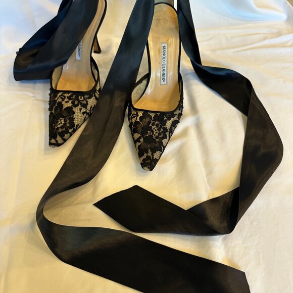 Manolo Blahnik Lace & Ribbon Heels 39.5 - Picture 4 of 9